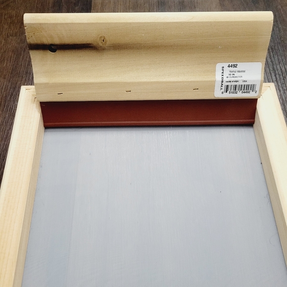 Speedball Screen 10"x14" & Squeegee - Picture 3 of 3
